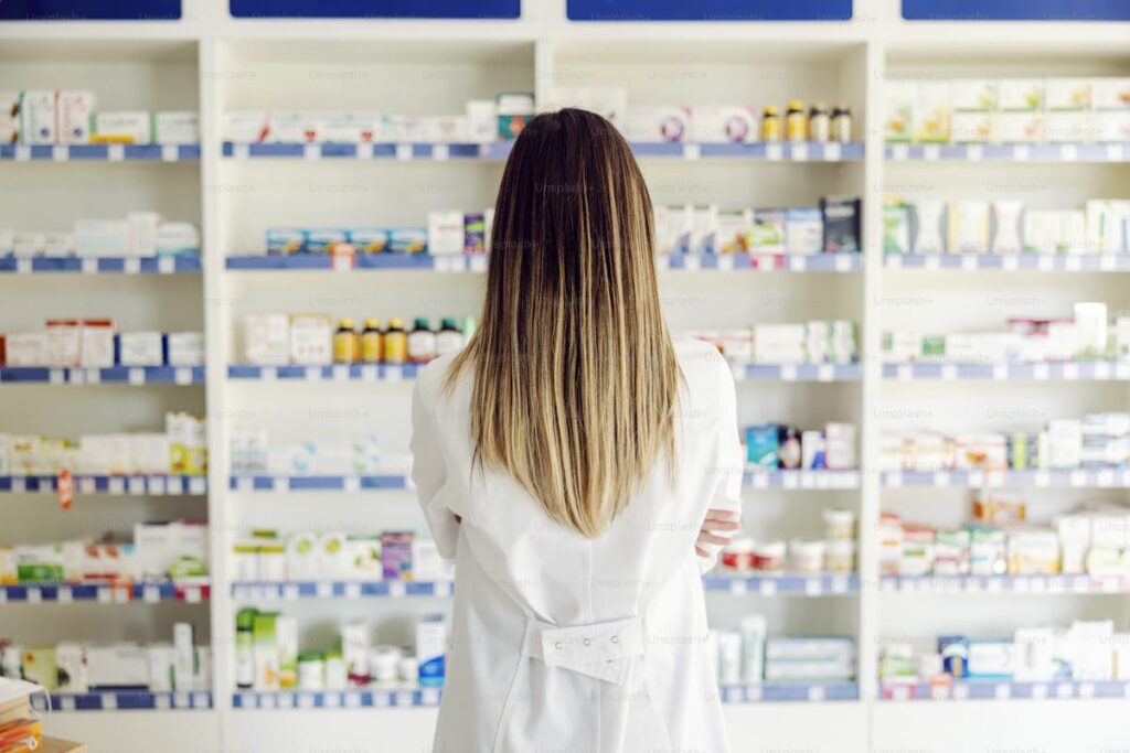 Pharmaceutical and healthcare storage
